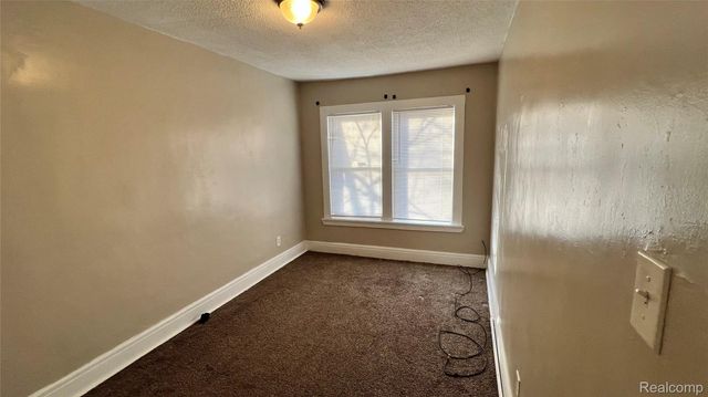 13233 Santa Rosa Drive, Detroit, MI 48238