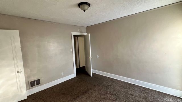 13233 Santa Rosa Drive, Detroit, MI 48238