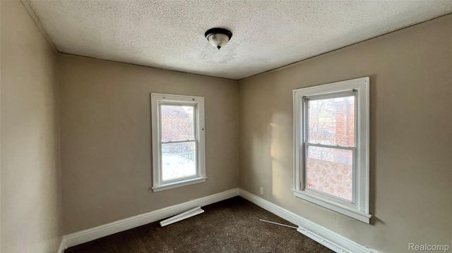 13233 Santa Rosa Drive, Detroit, MI 48238