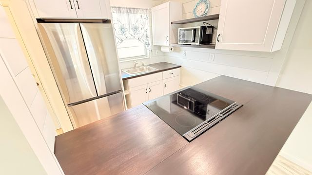 1114 Lake Terrace 205, Boynton Beach, FL 33426