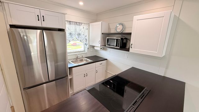 1114 Lake Terrace 205, Boynton Beach, FL 33426