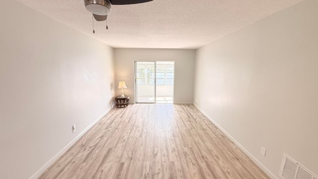 1114 Lake Terrace 205, Boynton Beach, FL 33426