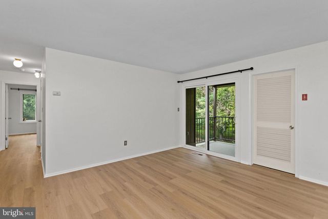 36 GENA CT, Hamilton, NJ 08690