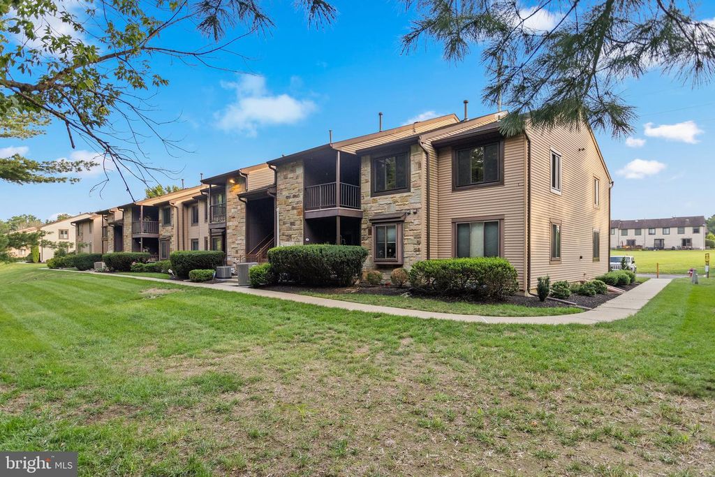 36 GENA CT, Hamilton, NJ 08690
