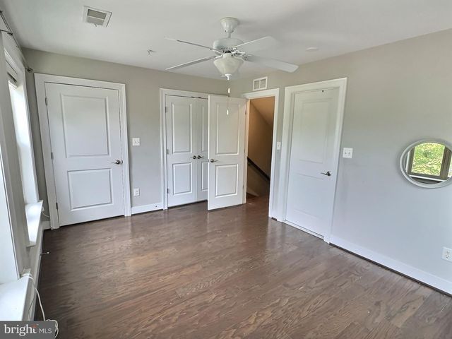 2179 HALF MOON PL NE, Washington, DC 20018