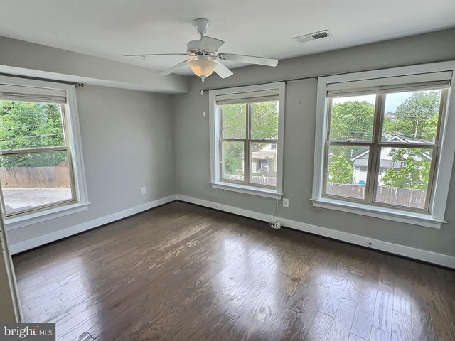 2179 HALF MOON PL NE, Washington, DC 20018