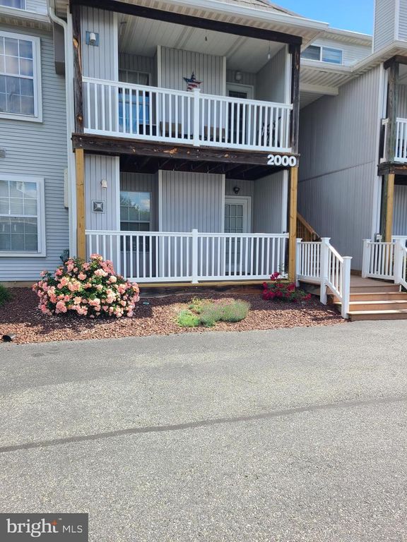 2004 WATERS EDGE DRIVE # 135, Newark, DE 19702