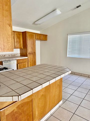 2144 S Virmargo Street, Visalia, CA 93292