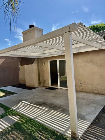 2144 S Virmargo Street, Visalia, CA 93292