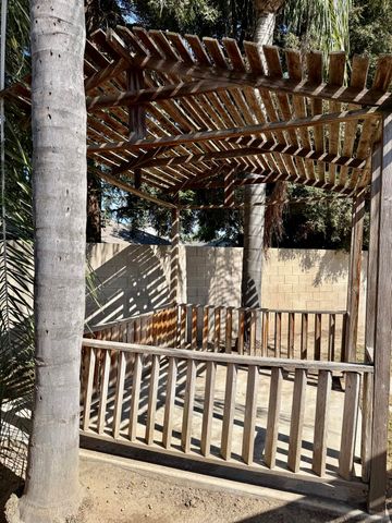 2144 S Virmargo Street, Visalia, CA 93292