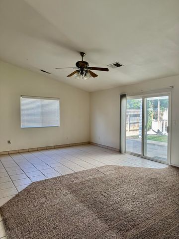 2144 S Virmargo Street, Visalia, CA 93292