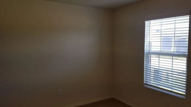 1329 Waggoner Drive, Aubrey, TX 76227