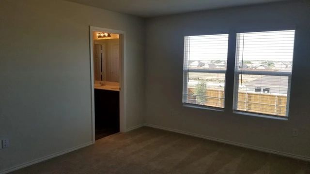 1329 Waggoner Drive, Aubrey, TX 76227