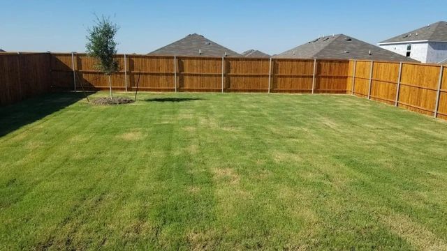 1329 Waggoner Drive, Aubrey, TX 76227