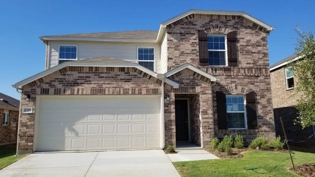 1329 Waggoner Drive, Aubrey, TX 76227