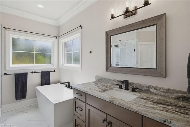 8407 Poplar Bluff Drive, Stokesdale, NC 27357