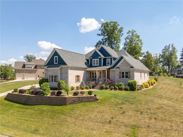 8407 Poplar Bluff Drive, Stokesdale, NC 27357