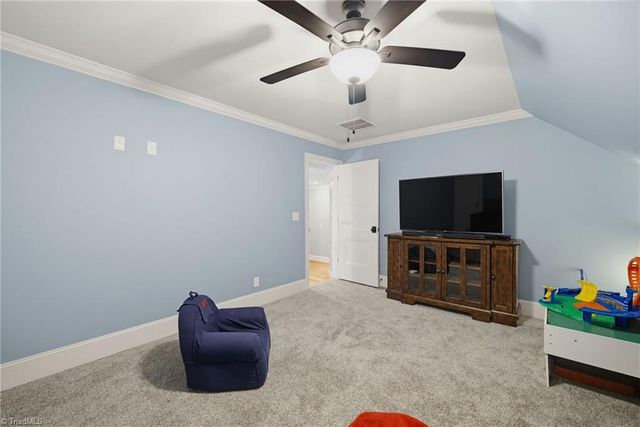 8407 Poplar Bluff Drive, Stokesdale, NC 27357