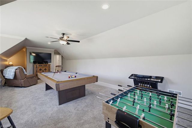8407 Poplar Bluff Drive, Stokesdale, NC 27357