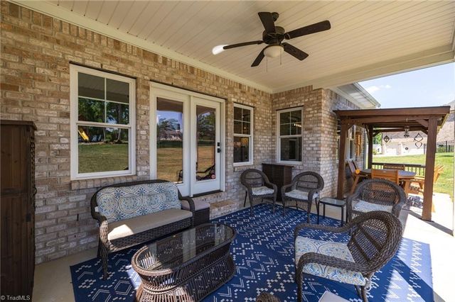 8407 Poplar Bluff Drive, Stokesdale, NC 27357