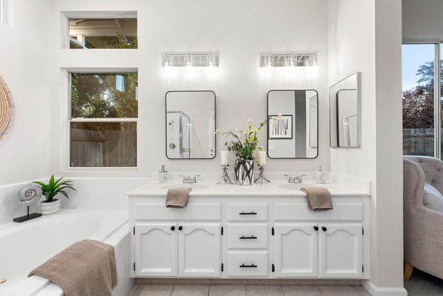 5005 Bradford Dr, Rocklin, CA 95765
