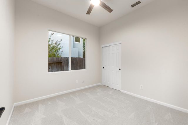 5005 Bradford Dr, Rocklin, CA 95765