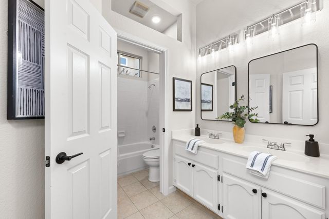 5005 Bradford Dr, Rocklin, CA 95765