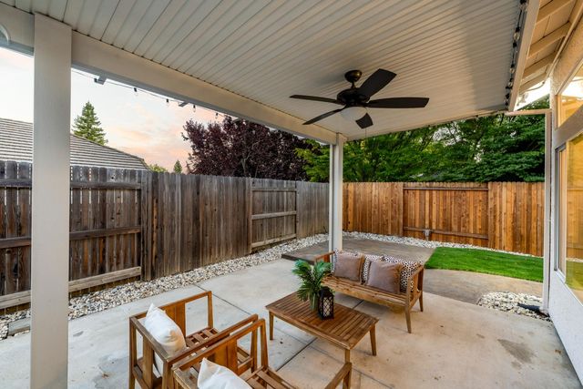 5005 Bradford Dr, Rocklin, CA 95765