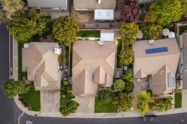 5005 Bradford Dr, Rocklin, CA 95765