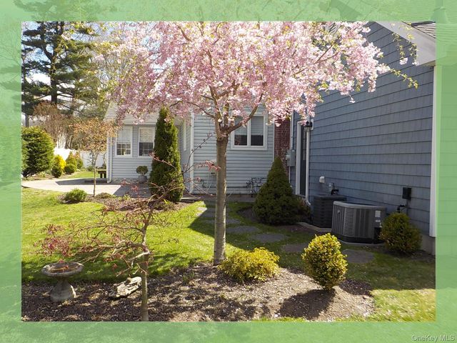 120 Mohawk Drive, Brightwaters, NY 11718