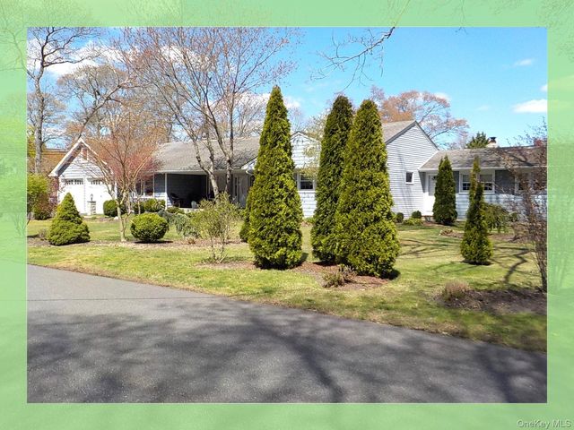 120 Mohawk Drive, Brightwaters, NY 11718