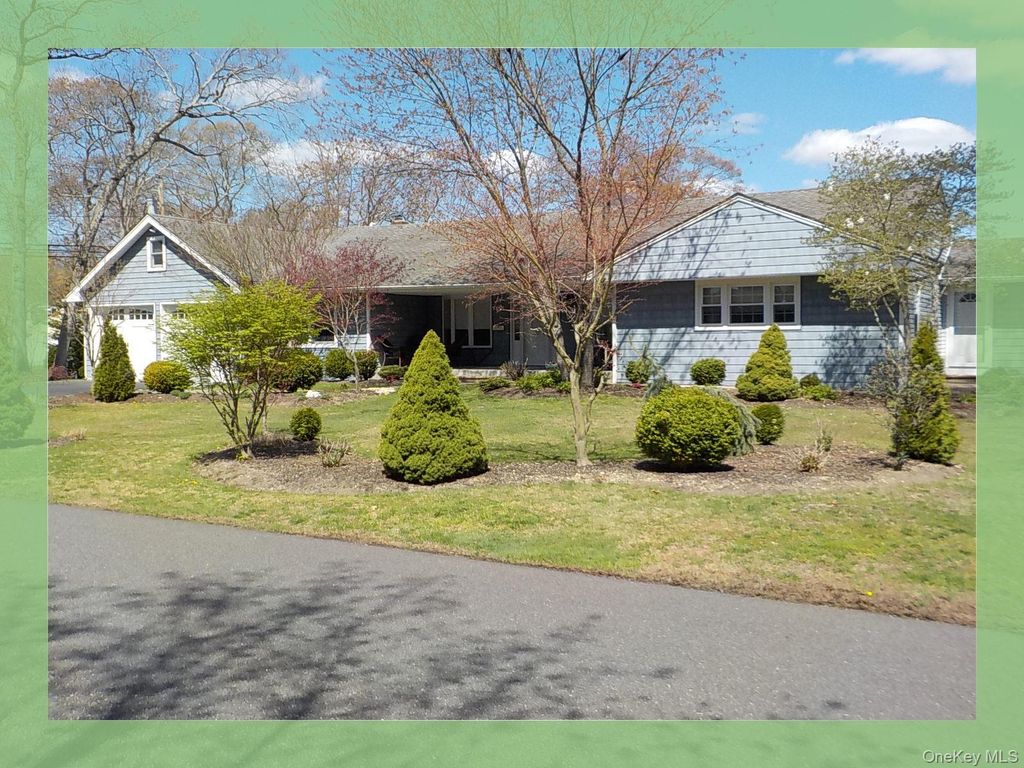 120 Mohawk Drive, Brightwaters, NY 11718