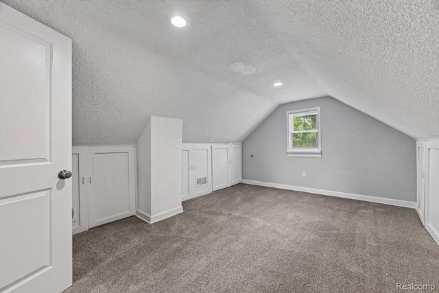 11665 Norborne, Redford, MI 48239