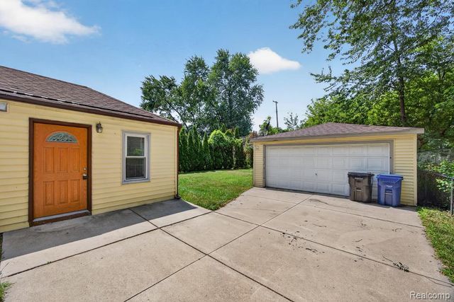 11665 Norborne, Redford, MI 48239
