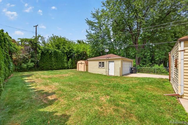 11665 Norborne, Redford, MI 48239