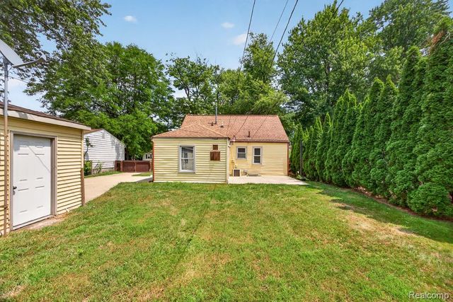 11665 Norborne, Redford, MI 48239