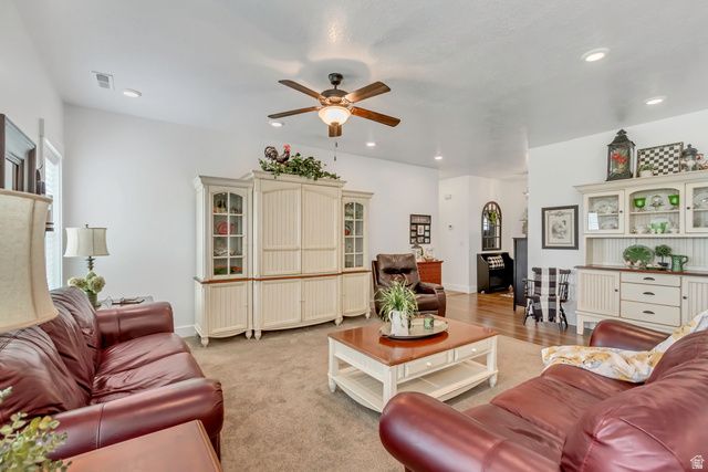 919 E 2050 N, North Ogden, UT 84414