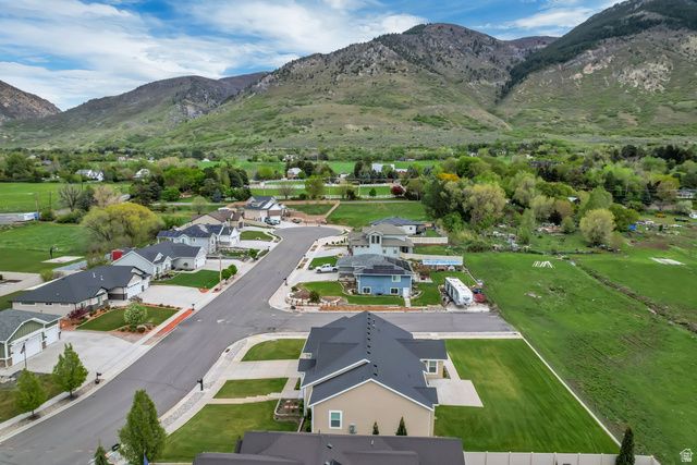 919 E 2050 N, North Ogden, UT 84414