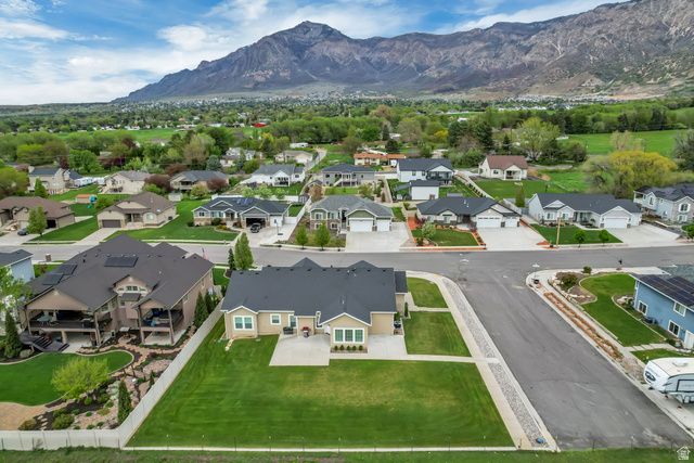 919 E 2050 N, North Ogden, UT 84414