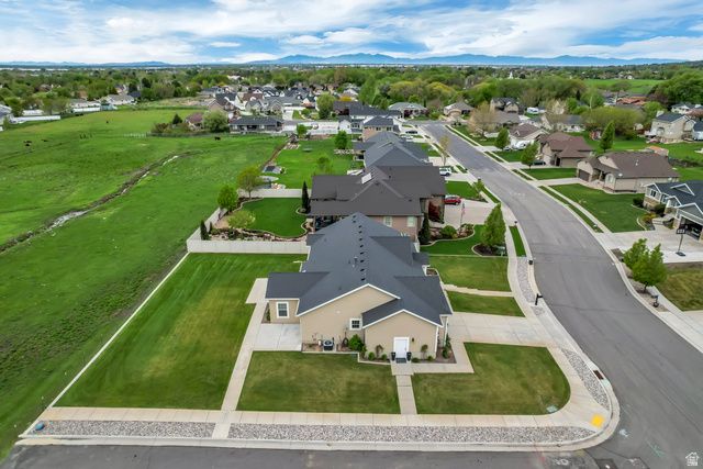 919 E 2050 N, North Ogden, UT 84414