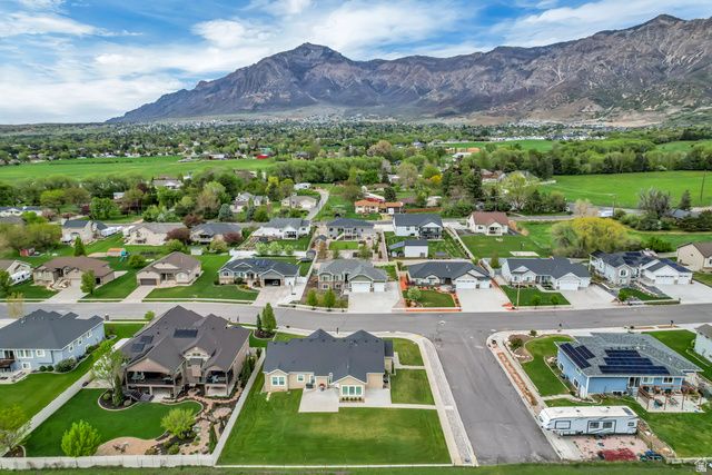 919 E 2050 N, North Ogden, UT 84414