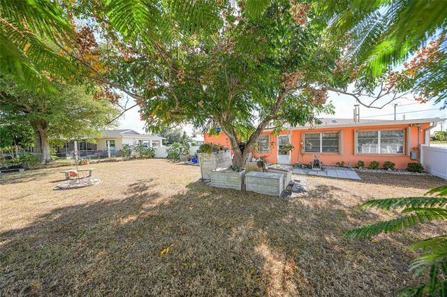 2555 BALTIC AVENUE, Port Charlotte, FL 33952