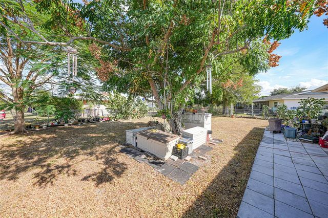 2555 BALTIC AVENUE, Port Charlotte, FL 33952