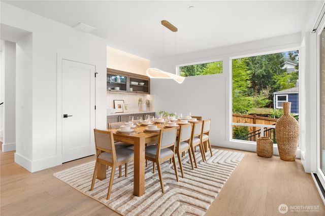 20371 80th Avenue NE, Kenmore, WA 98028