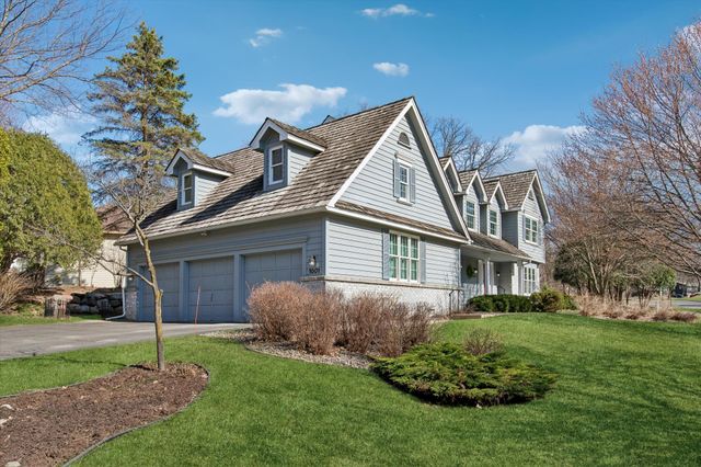 1001 Walden Court, Burnsville, MN 55337