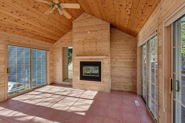 1001 Walden Court, Burnsville, MN 55337