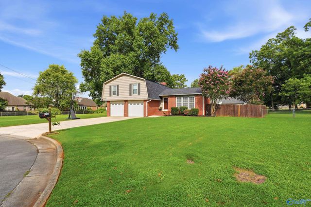 2204 Shannonhouse Road, Huntsville, AL 35803