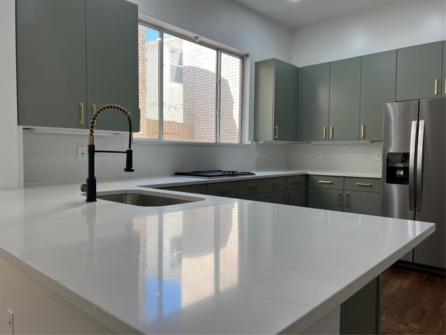 4304 Gilbert Avenue, Dallas, TX 75219