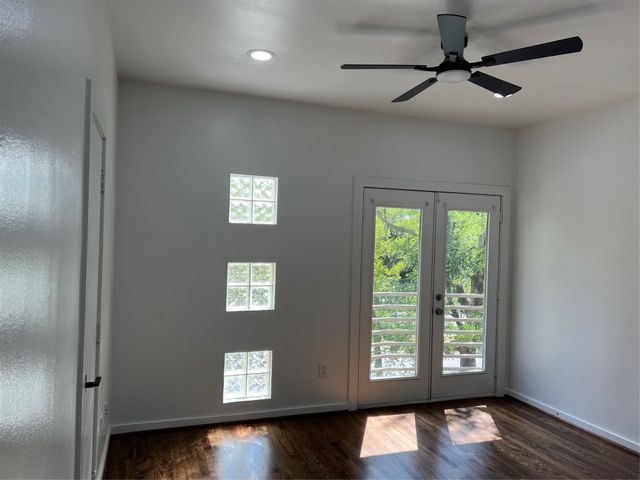 4304 Gilbert Avenue, Dallas, TX 75219