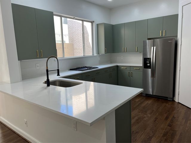 4304 Gilbert Avenue, Dallas, TX 75219